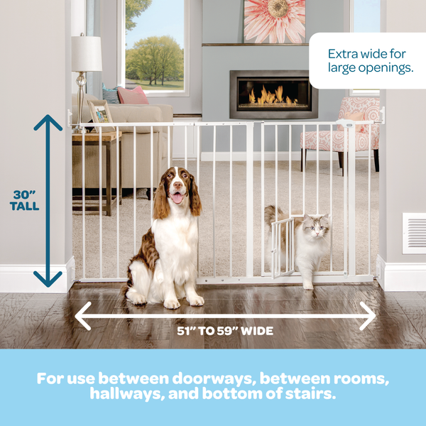 Carlson Maxi Walk-Thru Pet Gate with Small Pet Door, additional view 1